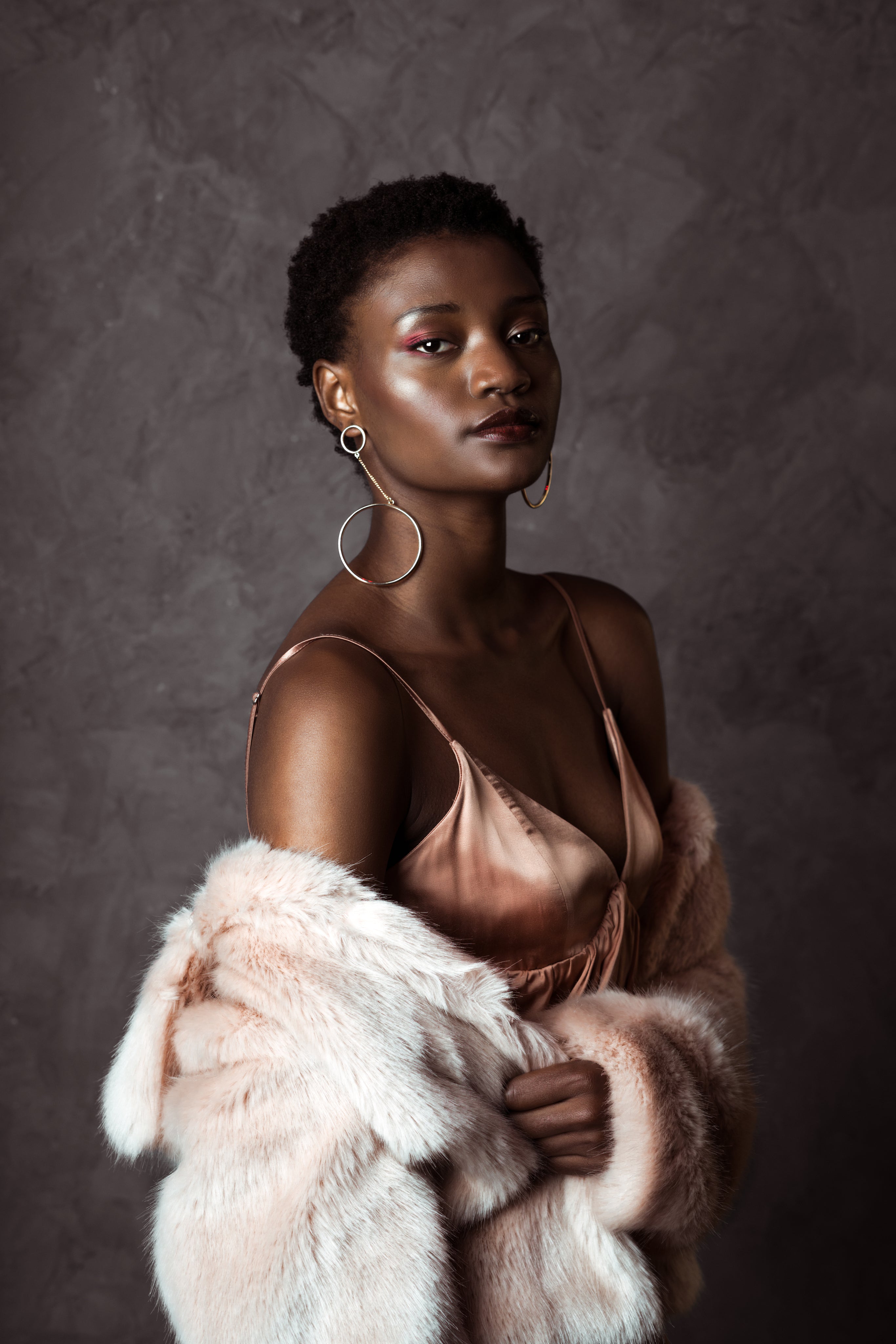 files/woman-in-pink-silk.jpg